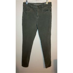 American Eagle Forest Green Super Hi-Rise Jeggings